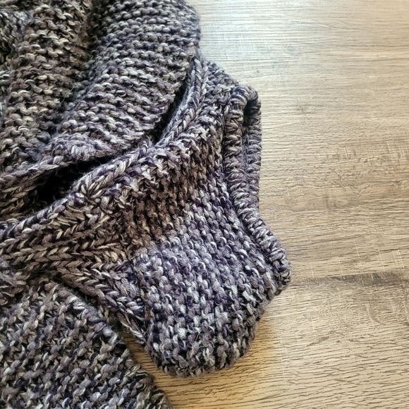 Dex Shrug/Shawl - Picture 3 of 7